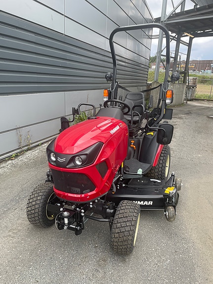 Yanmar SA221 2 of 12