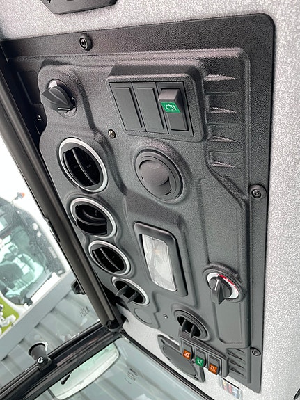 Yanmar SA221 10 of 12