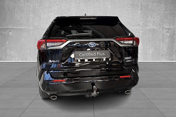Toyota RAV4 4 of 21