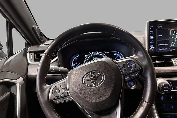 Toyota RAV4 12 of 21