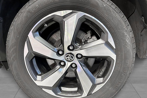 Toyota RAV4 21 of 21