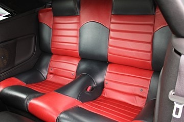 Ford Mustang 18 of 25