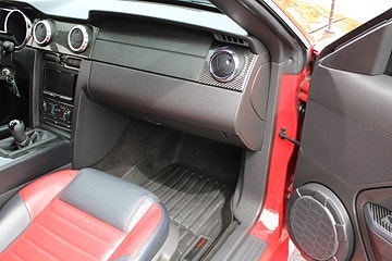 Ford Mustang 17 of 25