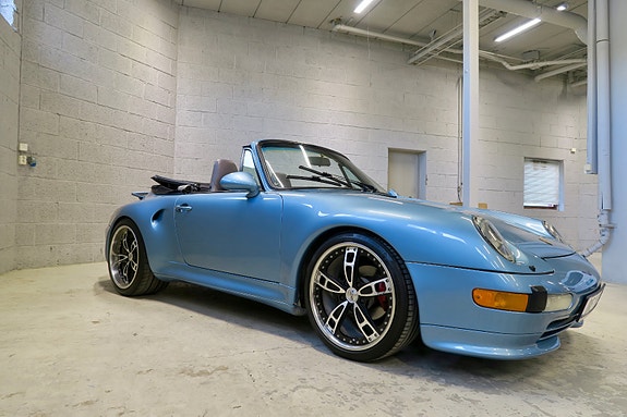 Porsche 911 25 of 30