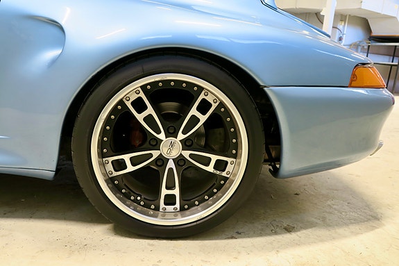 Porsche 911 12 of 30