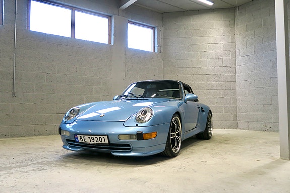 Porsche 911 13 of 30