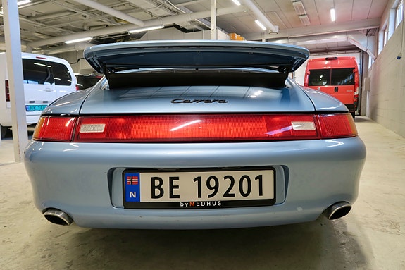 Porsche 911 29 of 30
