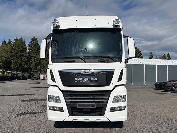 MAN MAN TGX 28.510 6X2-2 BLS 2 of 20