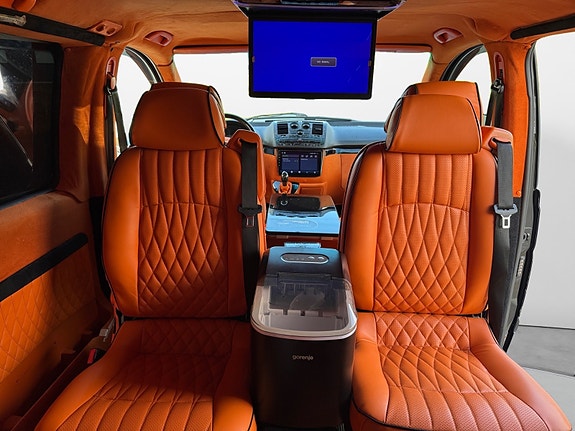 Mercedes-Benz Vito 111 12 of 23