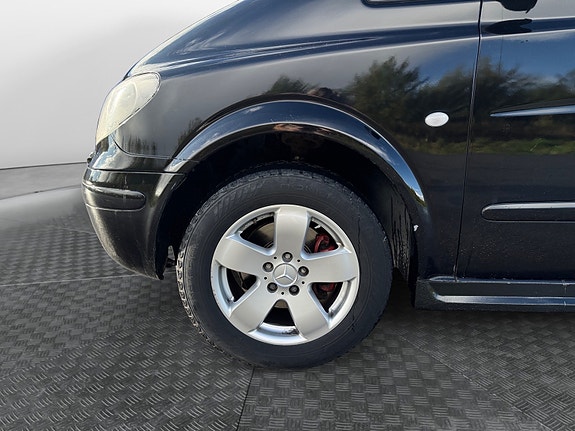 Mercedes-Benz Vito 111 9 of 23