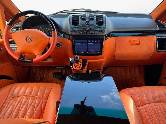 Mercedes-Benz Vito 111 14 of 23