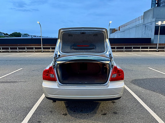 Volvo S80 6 of 30