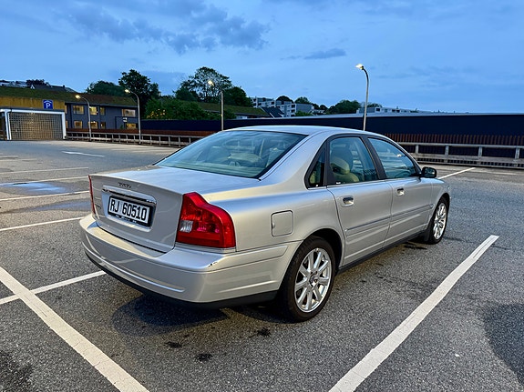 Volvo S80 9 of 30