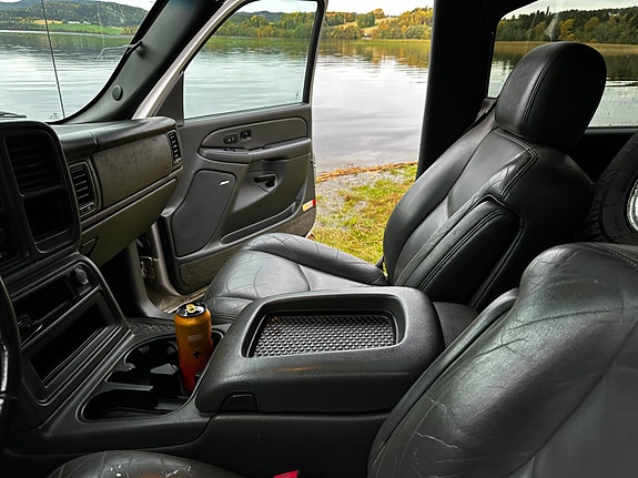 Chevrolet Avalanche 24 of 30