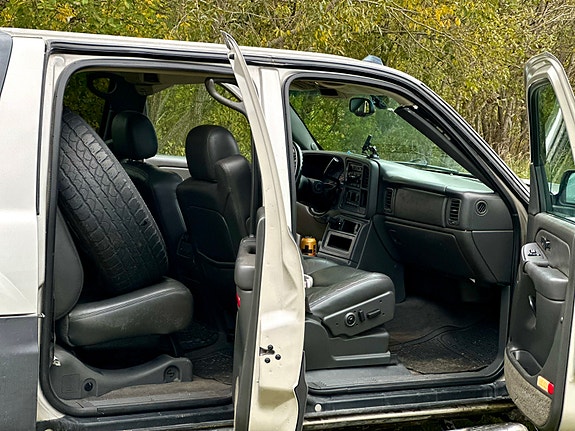 Chevrolet Avalanche 12 of 30