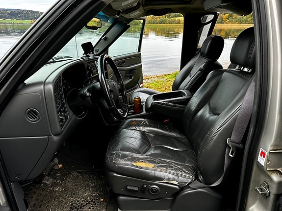 Chevrolet Avalanche 16 of 30