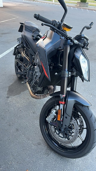KTM 890 Duke 6 of 6