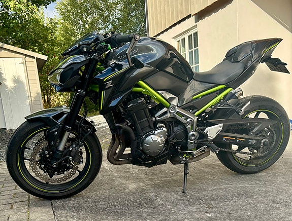 Kawasaki Z 900 7 of 17