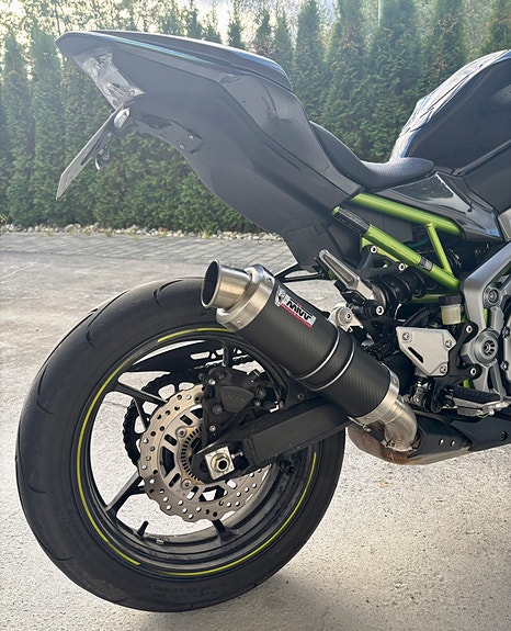 Kawasaki Z 900 14 of 17