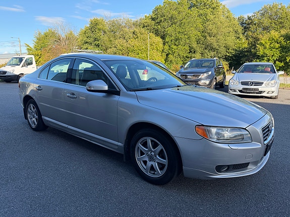 Volvo S80 5 of 22