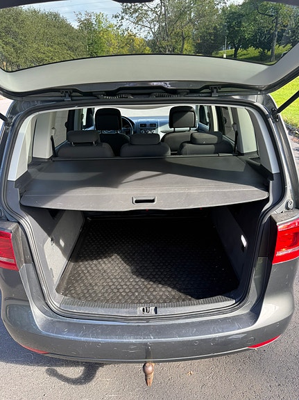 Volkswagen Touran 9 of 11