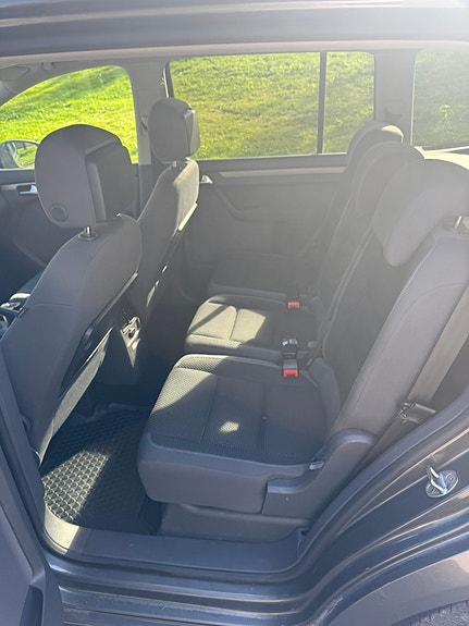 Volkswagen Touran 7 of 11
