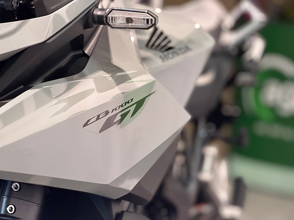 Honda CB1000GT // Få med deler og utstyr til 15000kr// 18 of 29