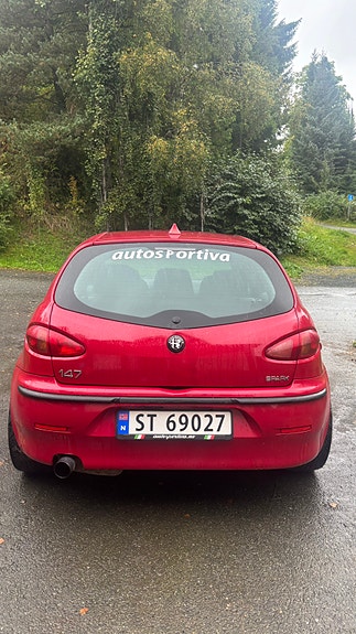 Alfa Romeo 147 3 of 16