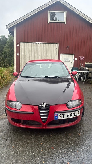 Alfa Romeo 147 2 of 16