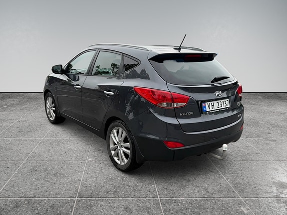 Hyundai ix35 2 of 24