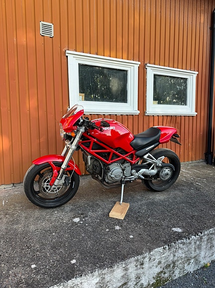 Ducati Monster S2R 5 of 11