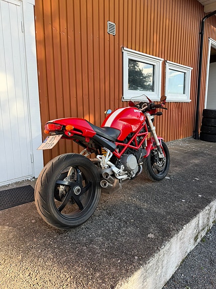 Ducati Monster S2R 3 of 11