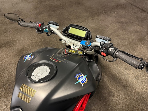 MV Agusta Brutale 800 11 of 24