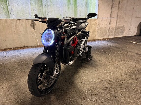 MV Agusta Brutale 800 21 of 24
