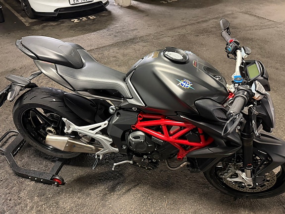 MV Agusta Brutale 800 7 of 24