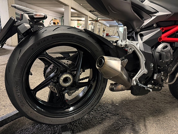 MV Agusta Brutale 800 20 of 24