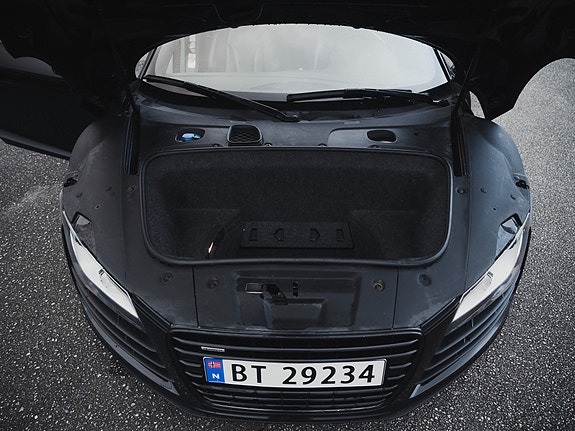 Audi R8 18 of 30