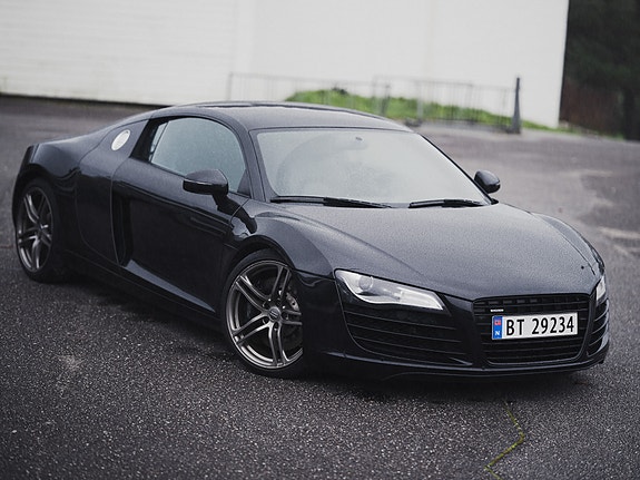 Audi R8 5 of 30