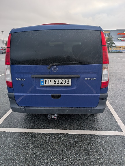 Mercedes-Benz Vito 109 3 of 11