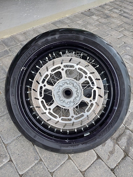 Product image 2 of 8