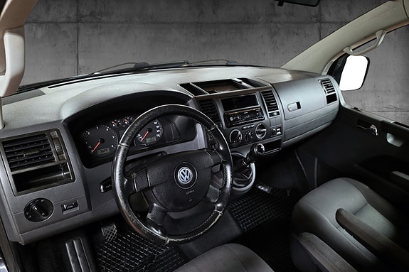Volkswagen Transporter 19 of 30