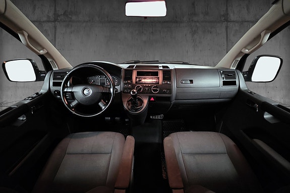 Volkswagen Transporter 13 of 30