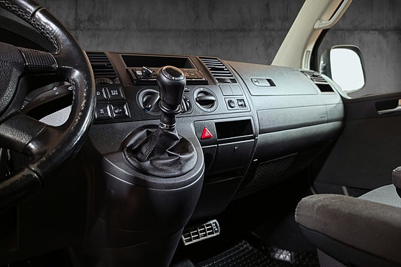 Volkswagen Transporter 23 of 30