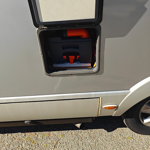 Hymer HYMER HYMERMOBIL B674 SL  3L /158 HK STERK MOTOR , EU TIL 2028, FUKTTEST, REGISTERKJEDE, UNDER 7,5M 17 of 30