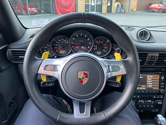 Porsche 911 14 of 20