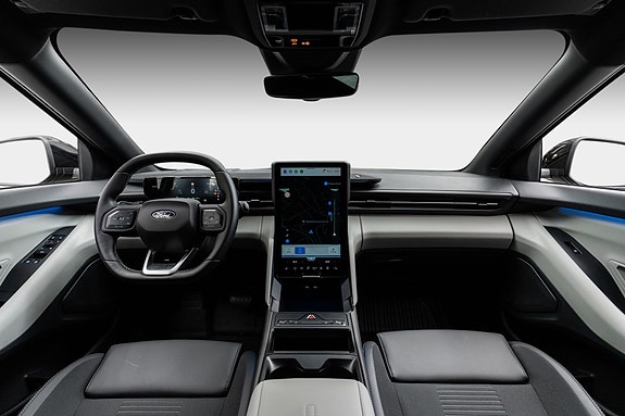 Ford Explorer 12 of 30
