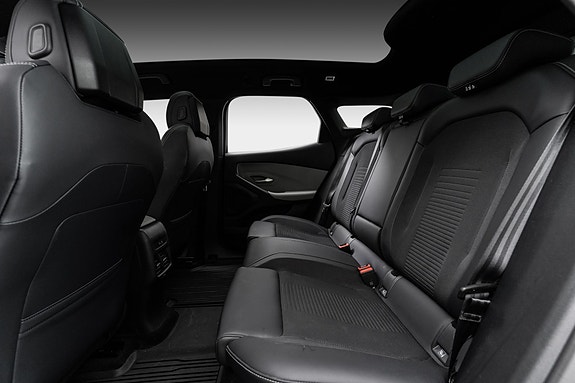Ford Explorer 17 of 30