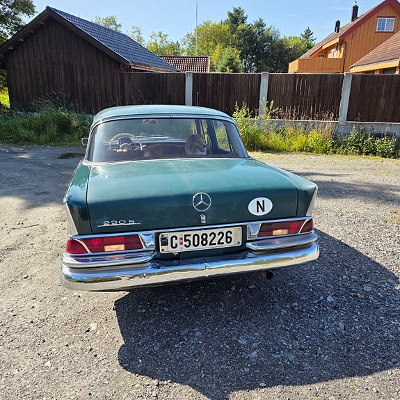 Mercedes-Benz 220 SB 7 of 27