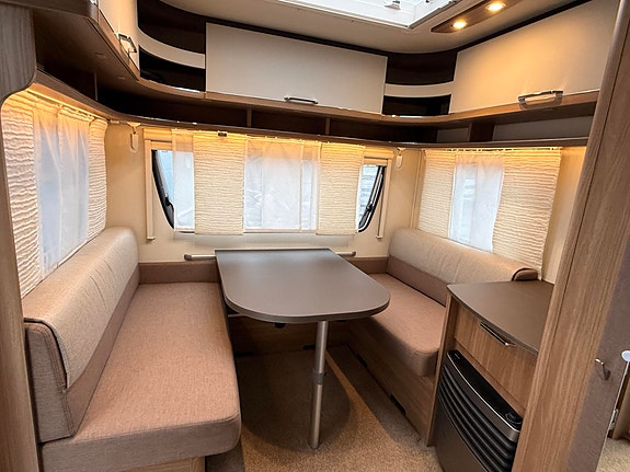 Bürstner Premio Life 490 TS *QUEENBED & MOVER* 9 of 28