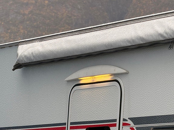 Bürstner Premio Life 490 TS *QUEENBED & MOVER* 4 of 28